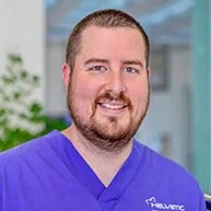 Dr Berkei Gabor, chirurgien oral chez Helvetic Clinics Budapest
